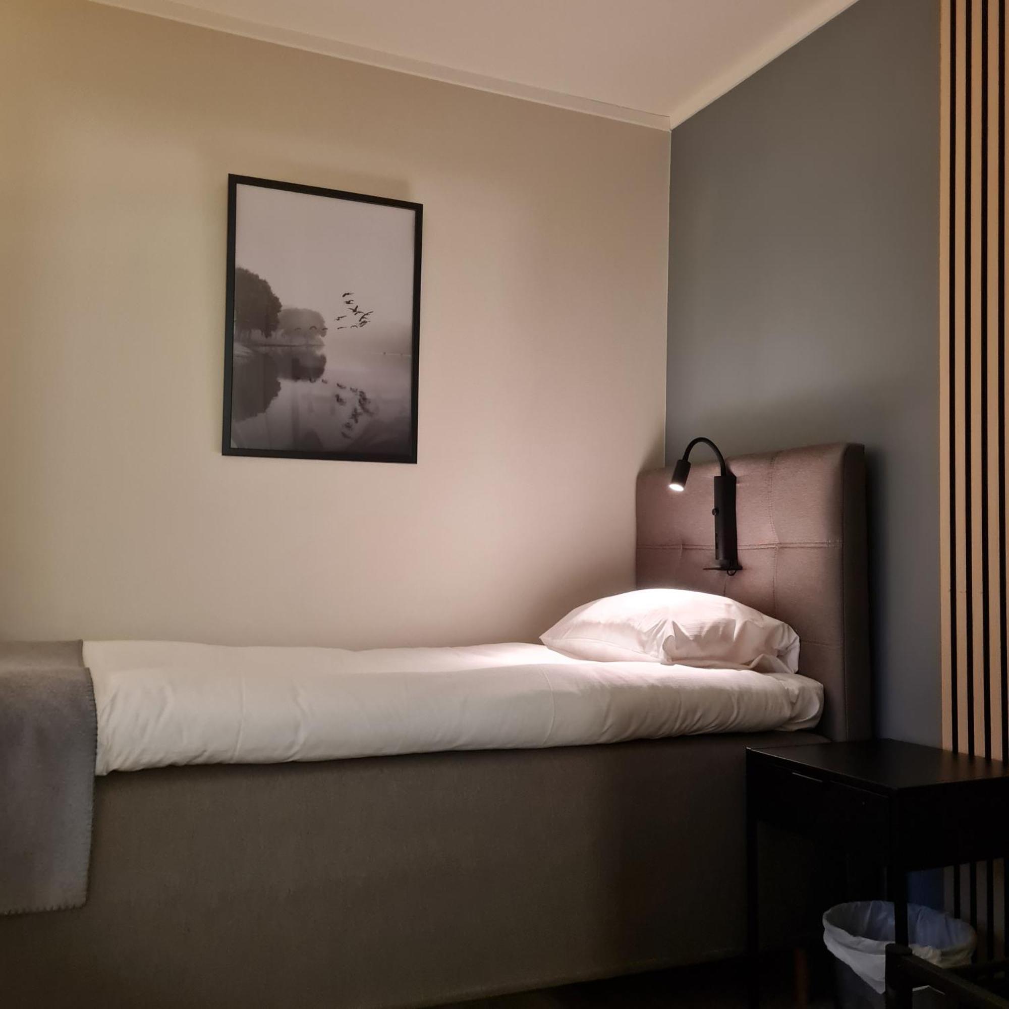 Lofoten Bryggehotell As Hotel Vaeroy