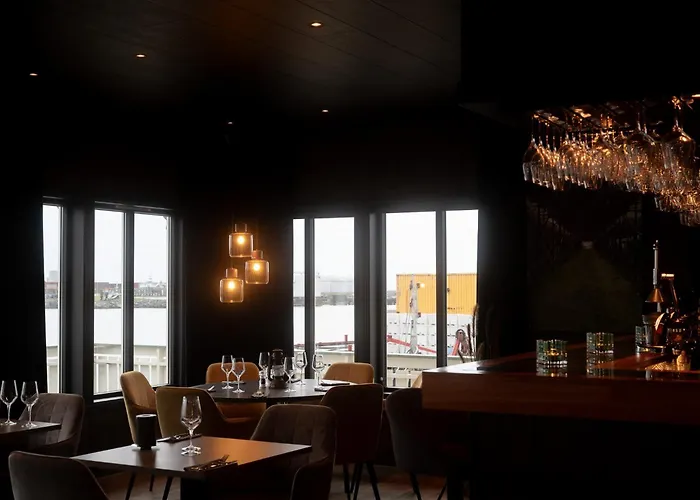 Lofoten Vaeroy Bryggehotell As