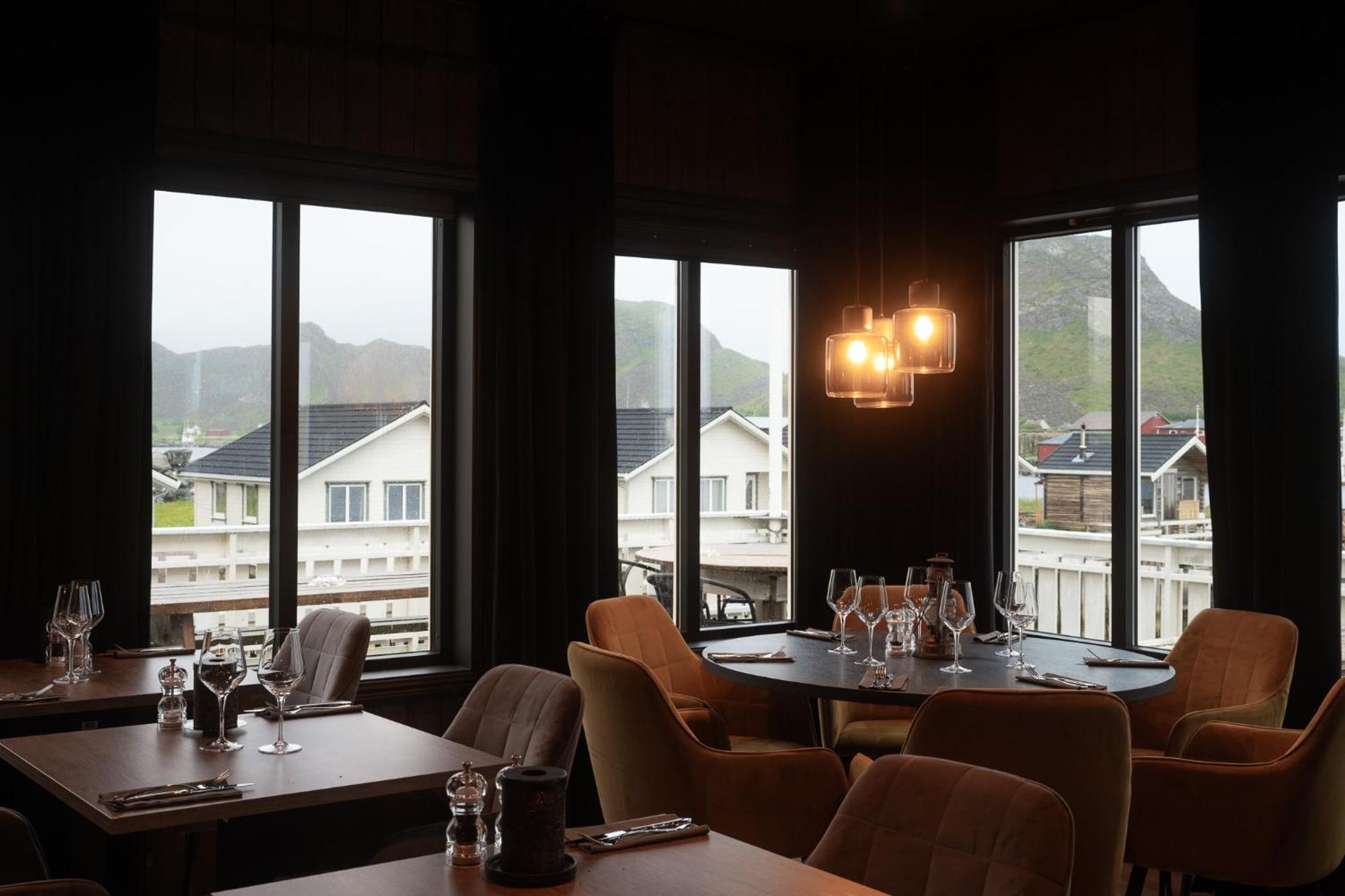 Lofoten Bryggehotell As Hotel Vaeroy